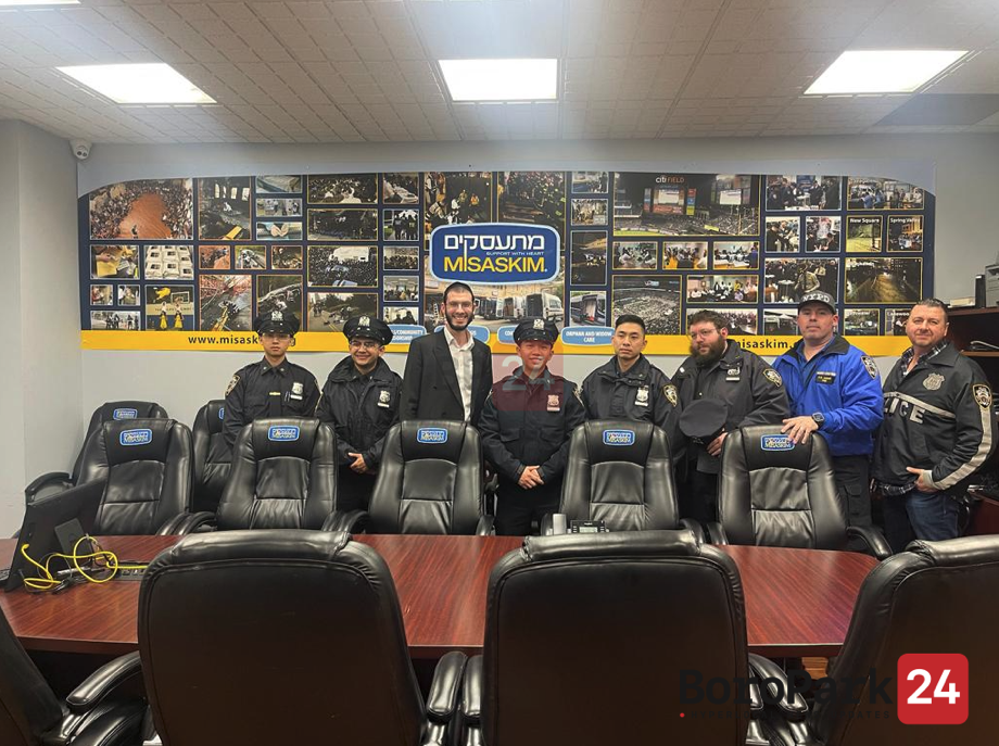 Misaskim Welcomes New NYPD Graduated Including Chabad Chassid 